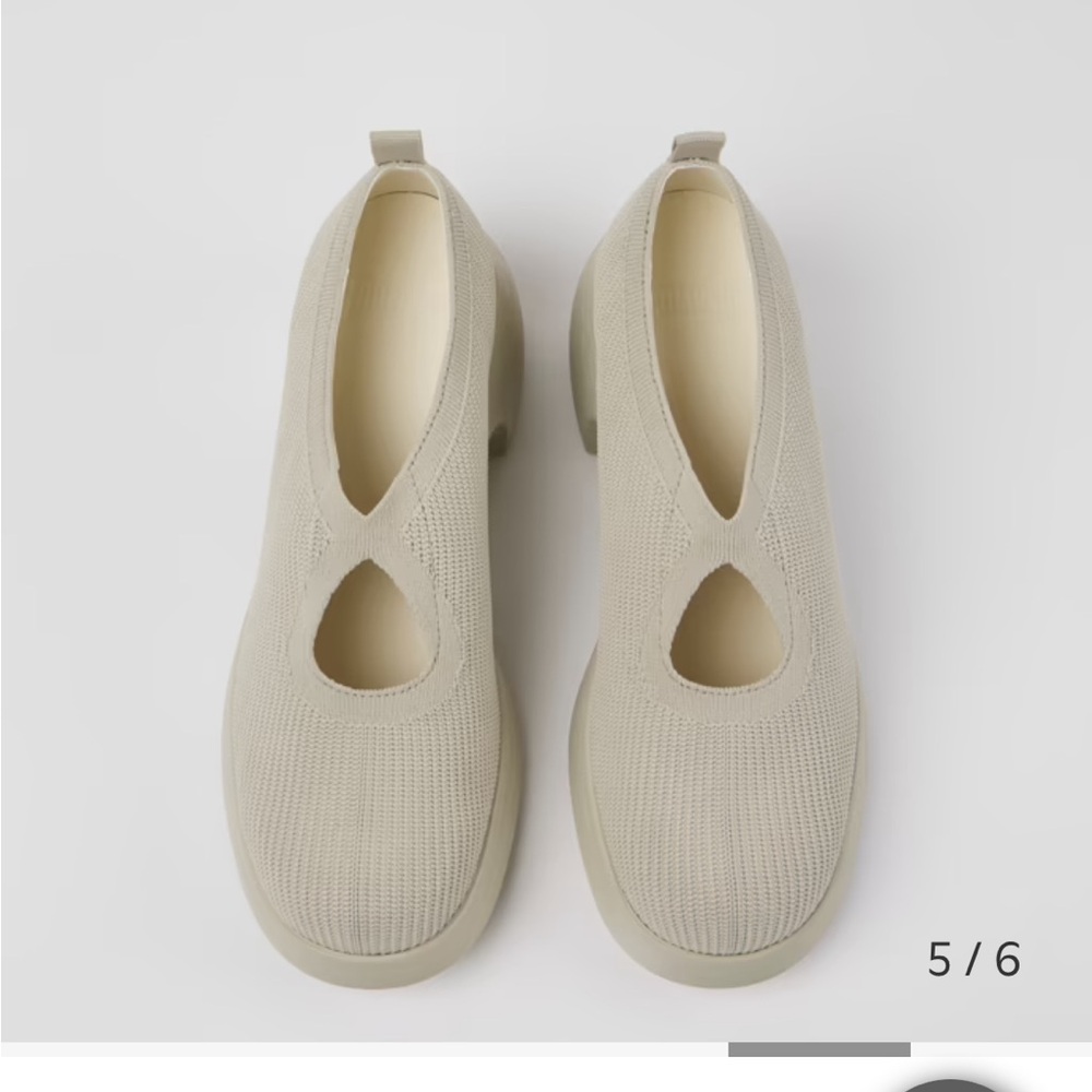 Camper Thelma shoes - Knit Mary Jane Shoes in cream Sz 7